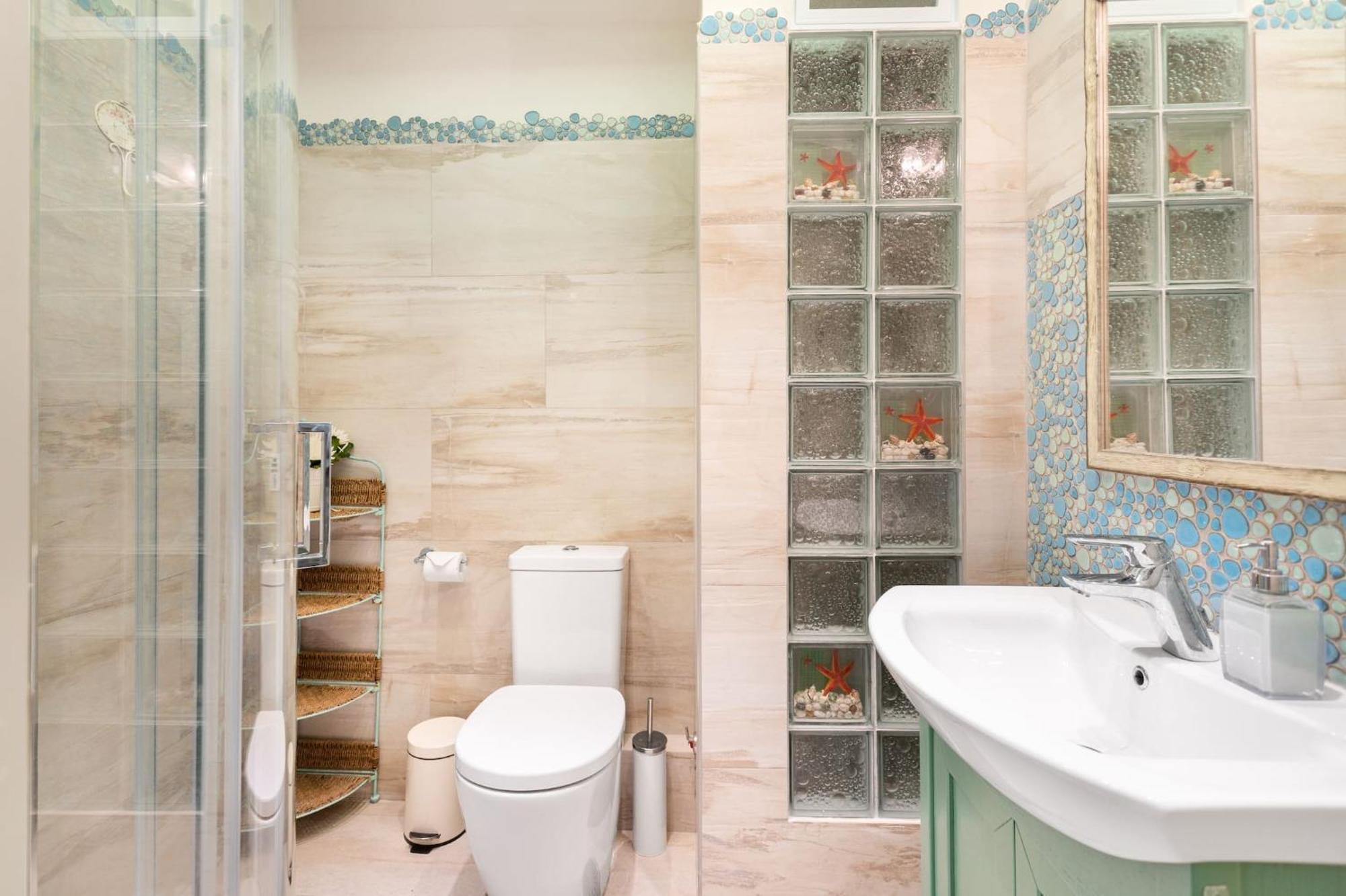 Apartamento Bright, Calming Retreat With A Balcony Near Metro! Atenas Exterior foto