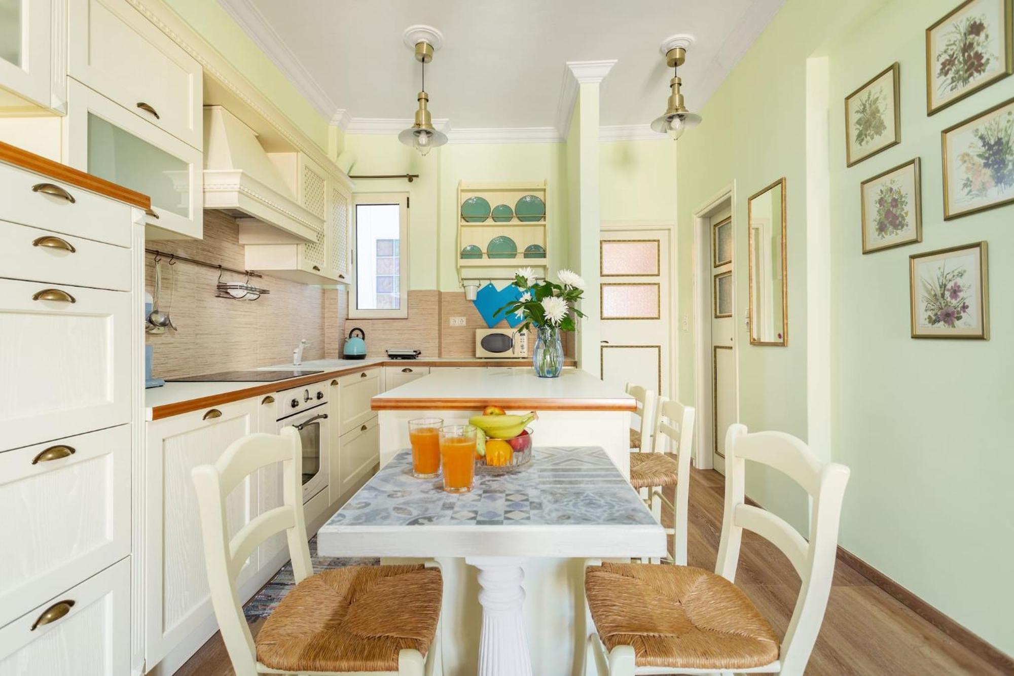 Apartamento Bright, Calming Retreat With A Balcony Near Metro! Atenas Exterior foto